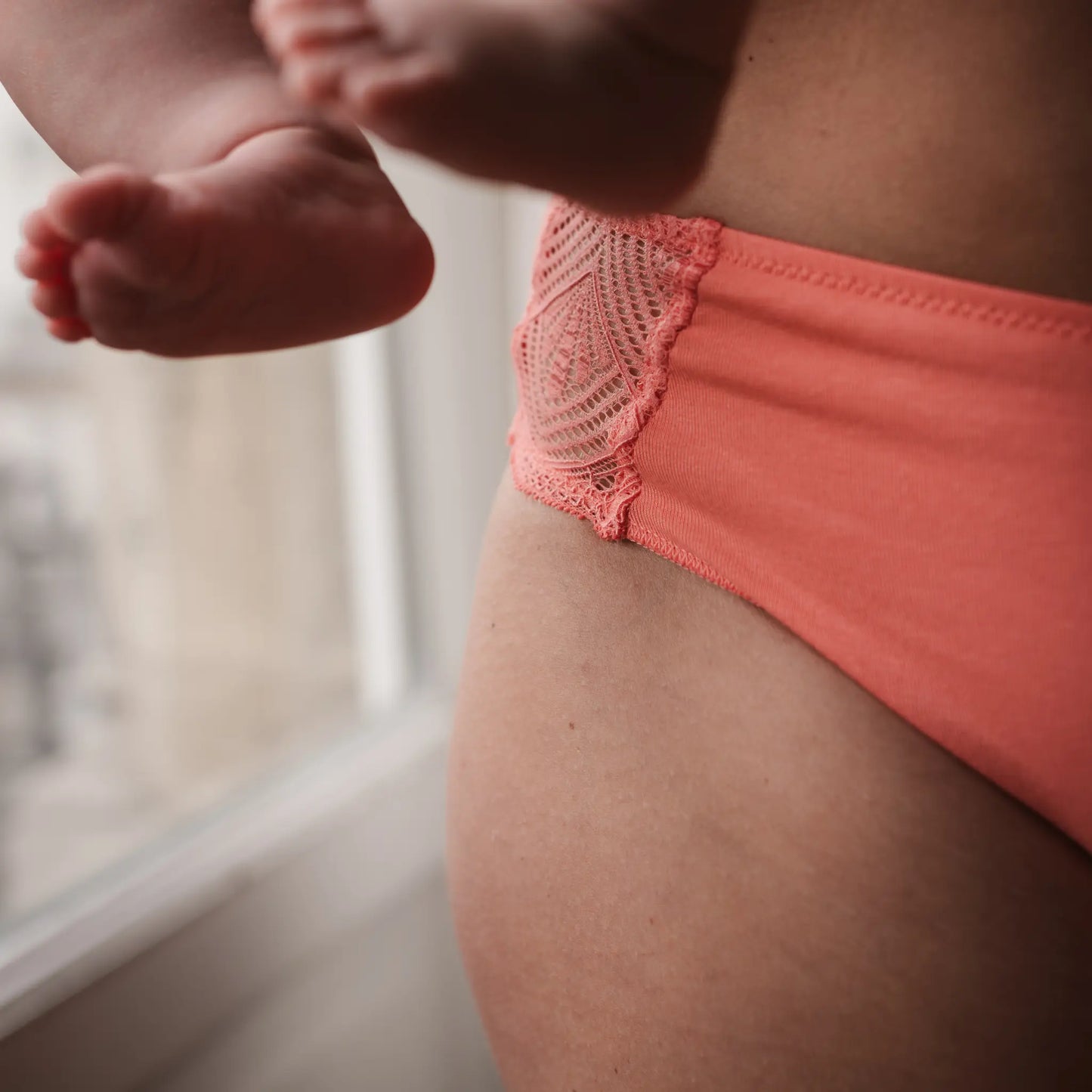 Ensemble d’allaitement en dentelle (corail)